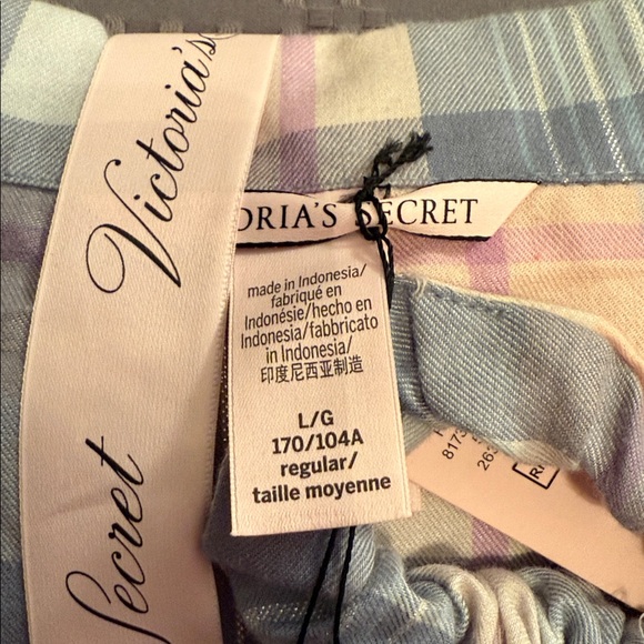 Victoria’s Secret pajama set. Size Large. NWT - Picture 2 of 4